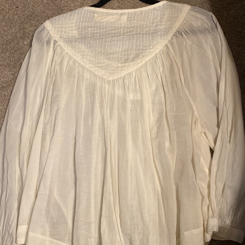 Button down top - Picture 3 of 3